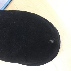 ムートンブーツが破れたら